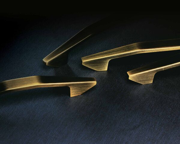 HC-547 - Image 9